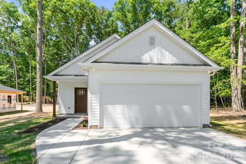 Photo of 2123 Woodhurst Lane, Albemarle, NC 28001 (MLS # 4361996)