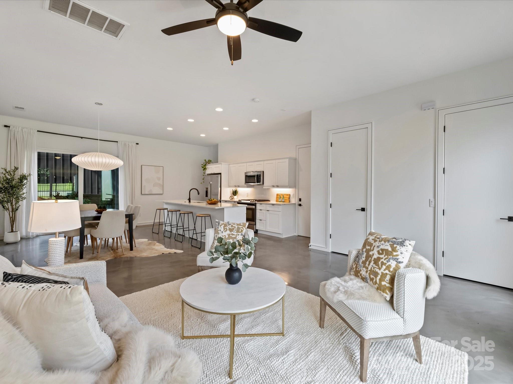 2107 W Trade Street