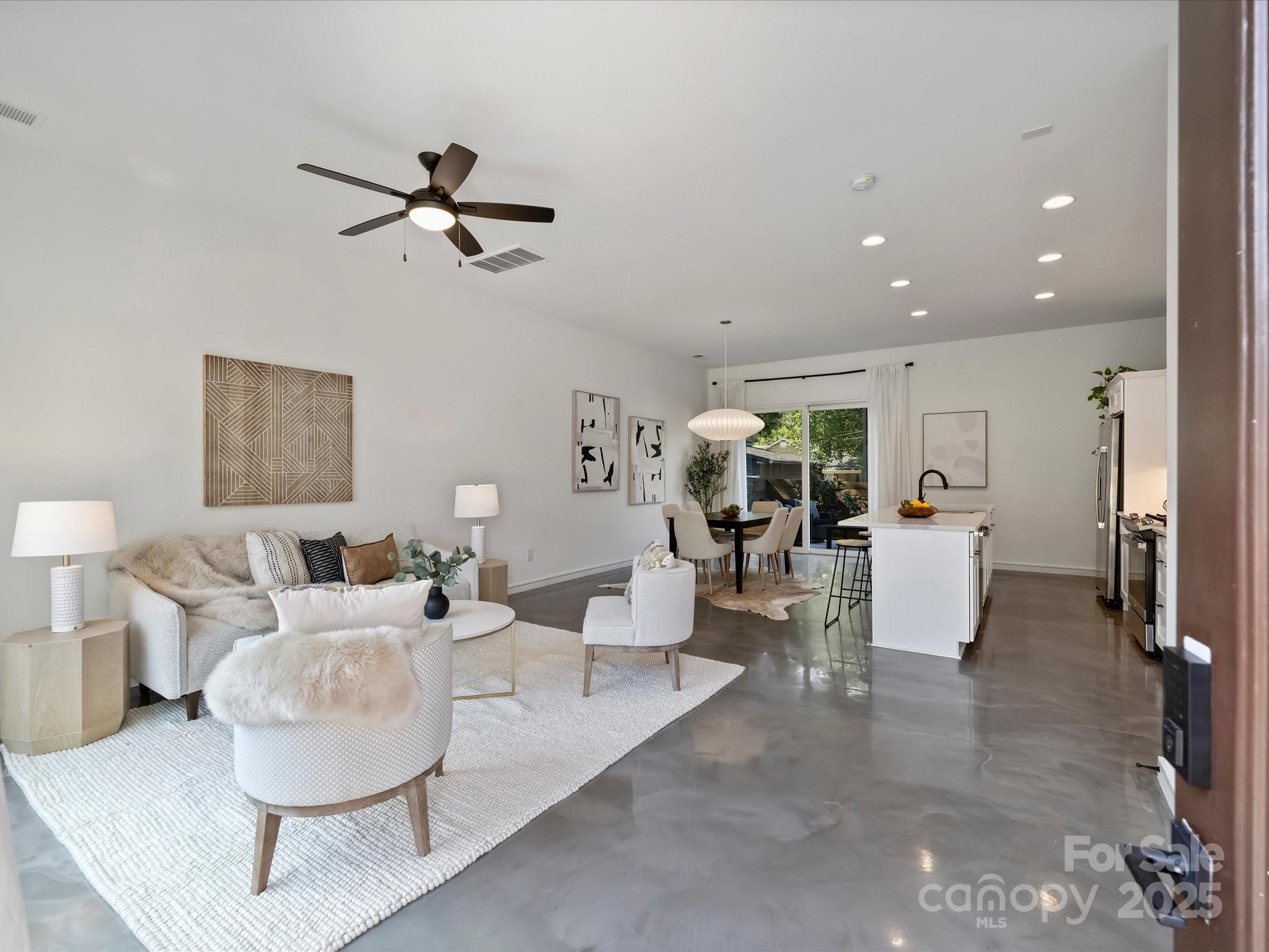 2107 W Trade Street
