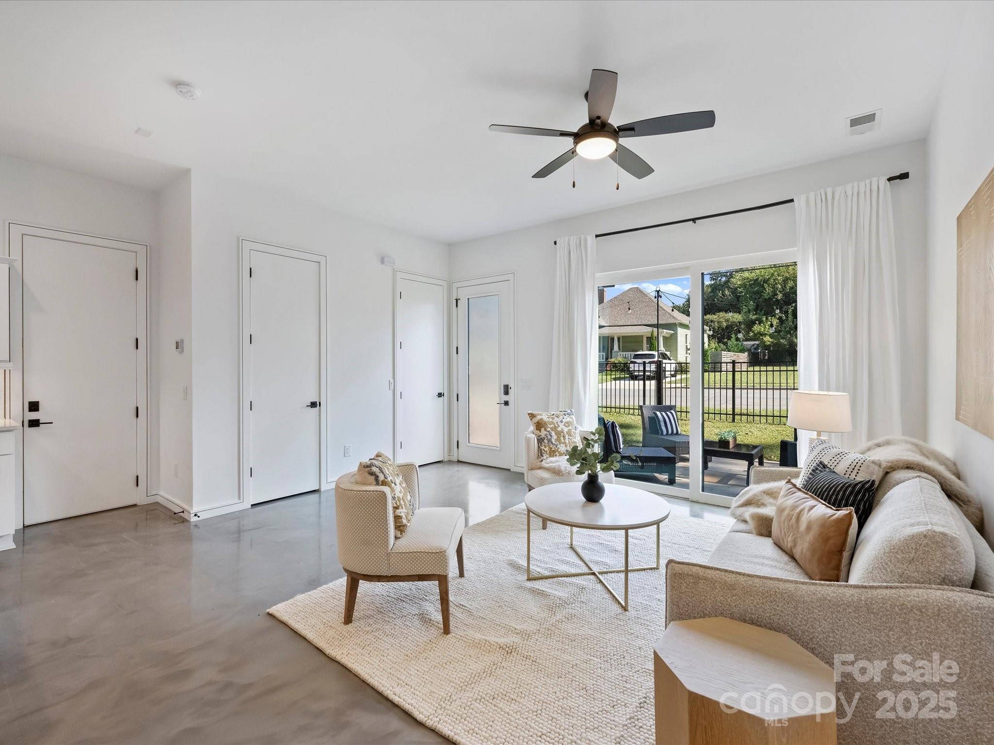 2107 W Trade Street