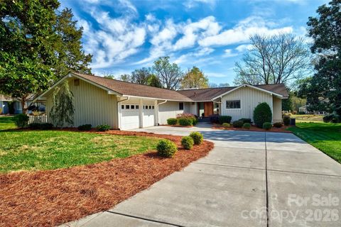 27 Apple Orchard Lane Lake Wylie SC 29710