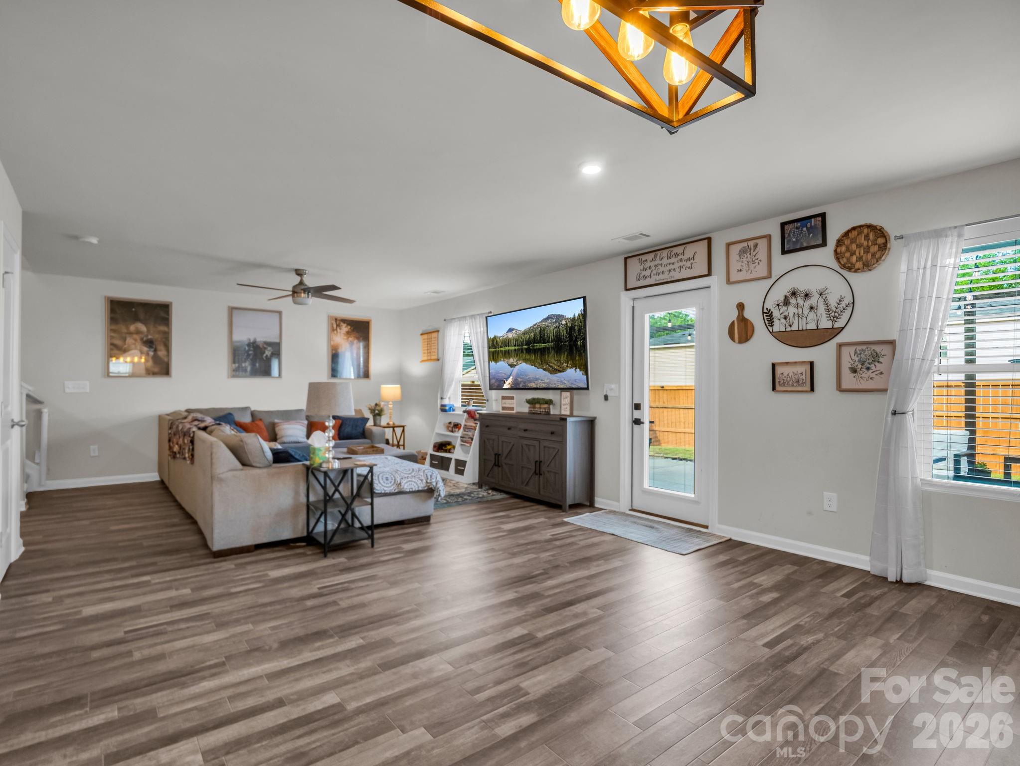 Bella Casa - Residential