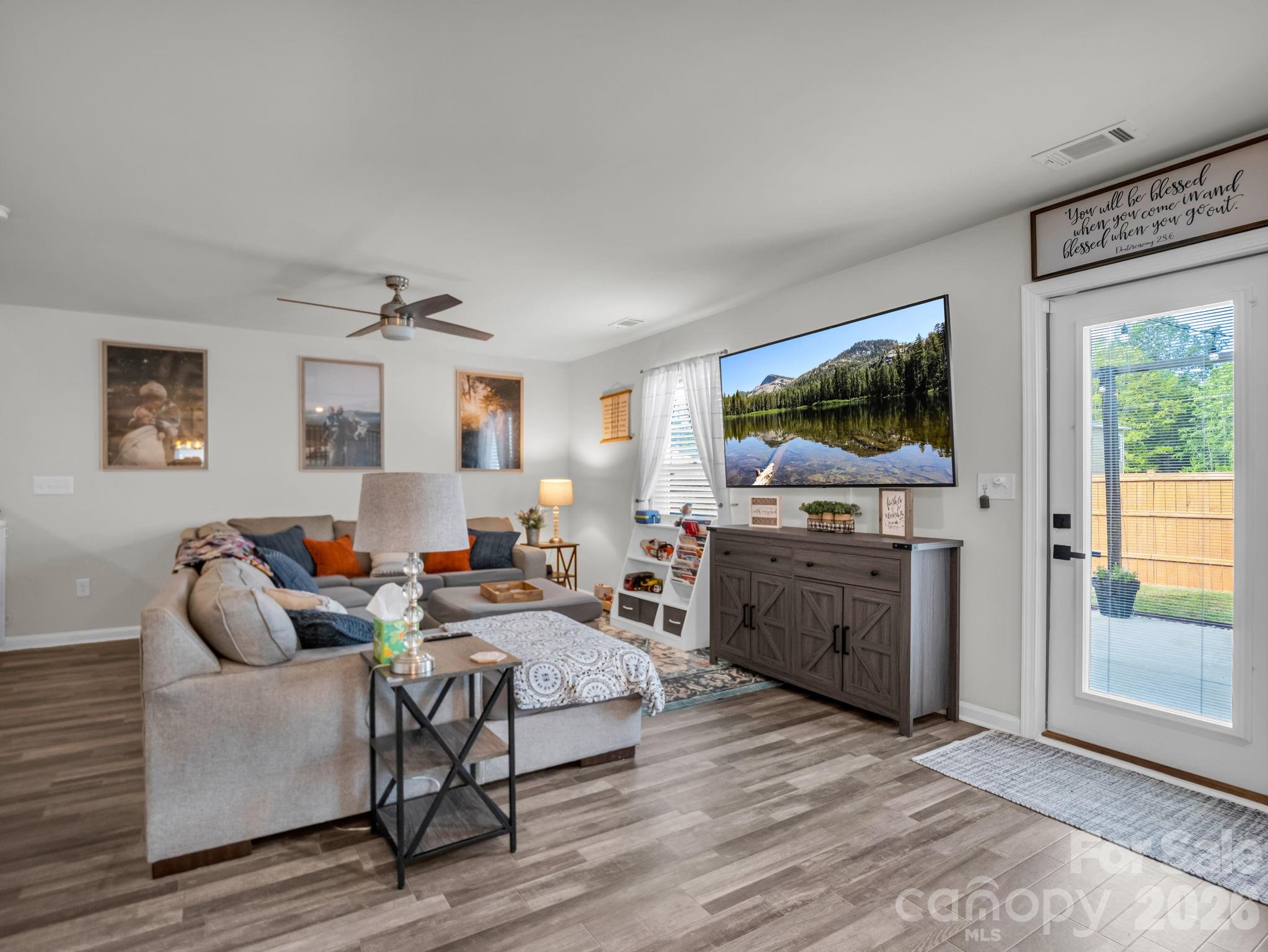 Bella Casa - Residential