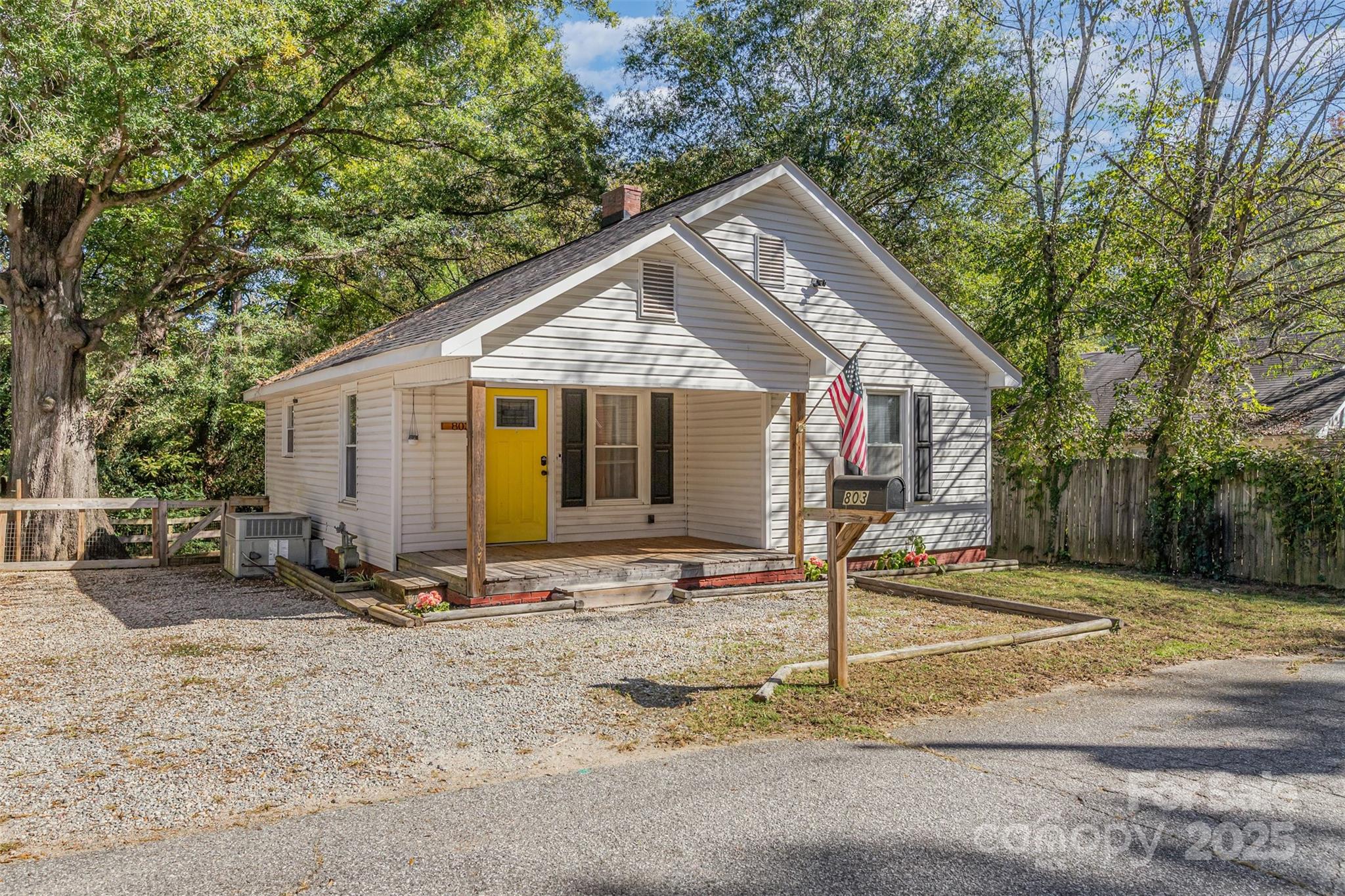 803 Desoto Avenue