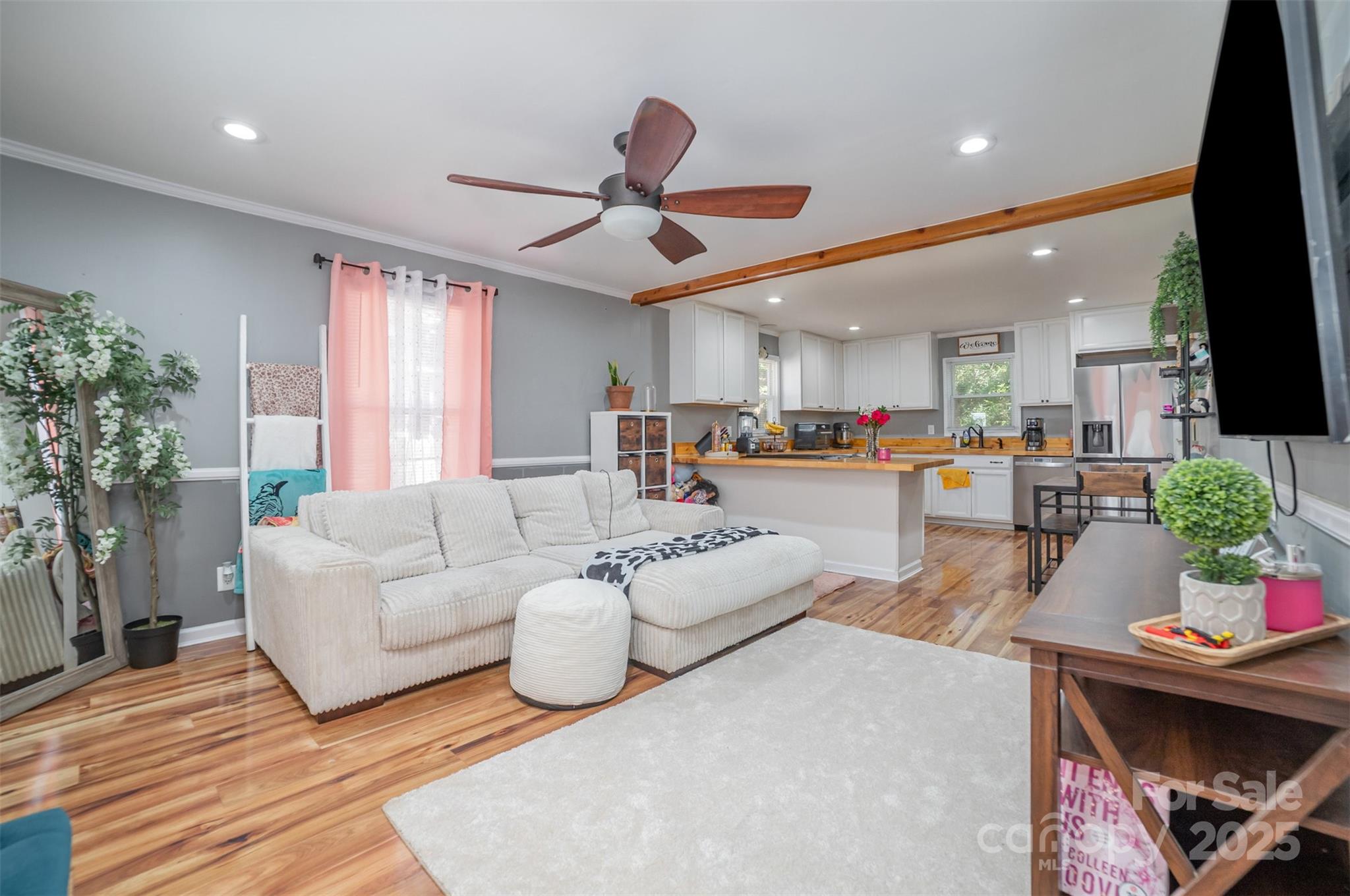803 Desoto Avenue