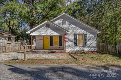 Photo of 803 Desoto Avenue, Kannapolis, NC 28083 (MLS # 4310457) Photo of 803 Desoto Avenue, Kannapolis, NC 28083 (MLS # 4310457)