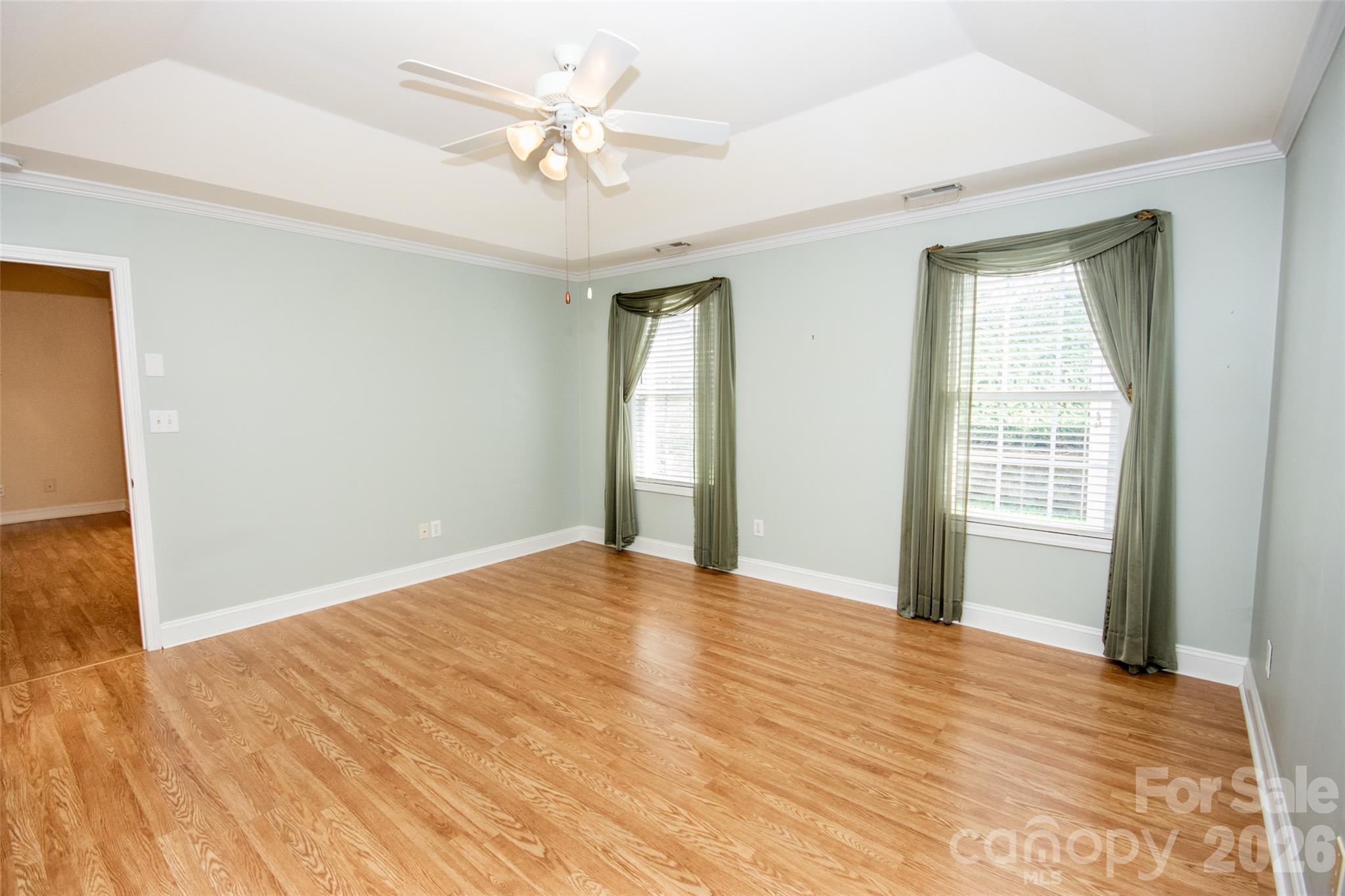 Queens Crest Townhouses - Residential