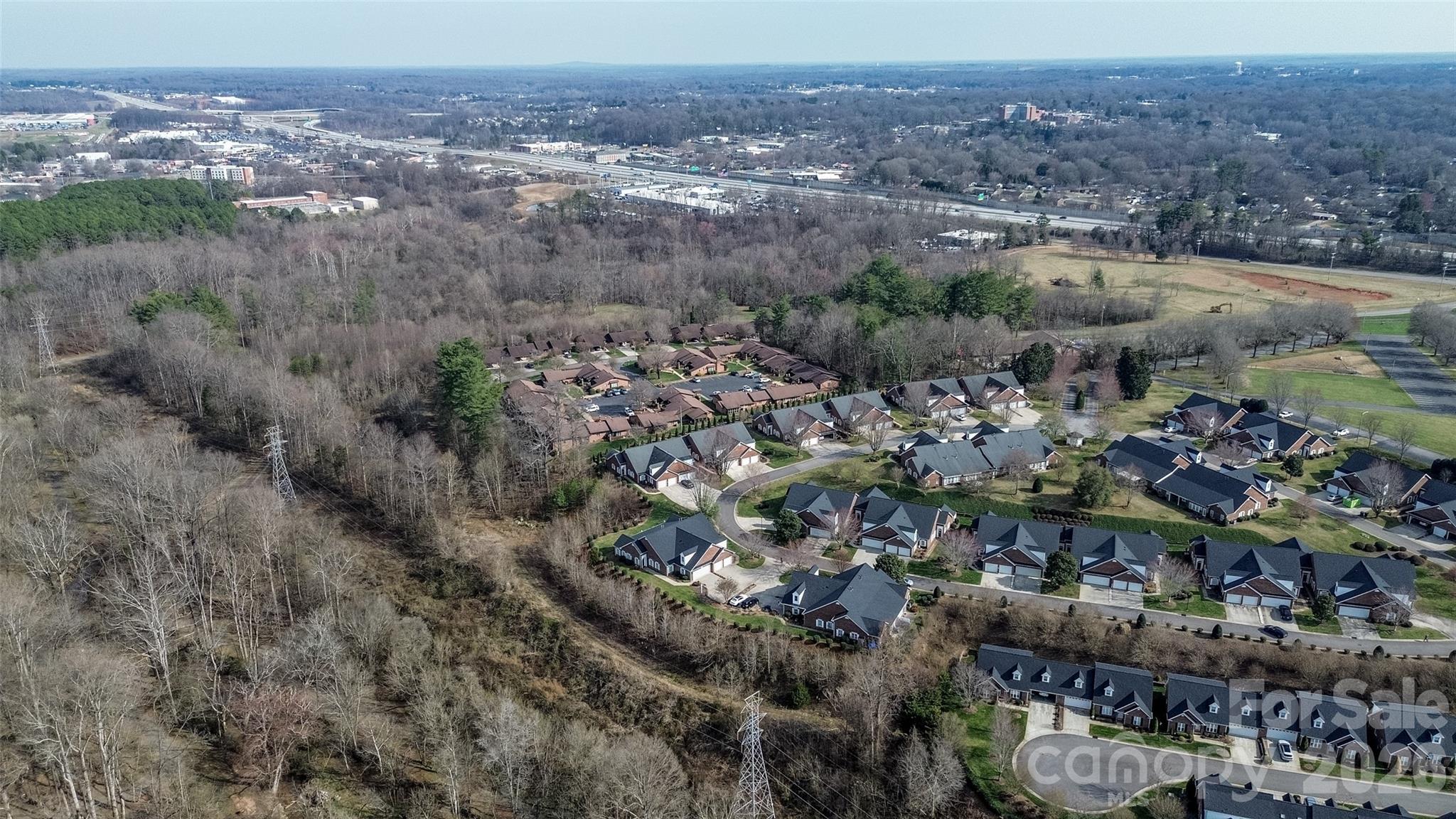 Queens Crest Townhouses - Residential