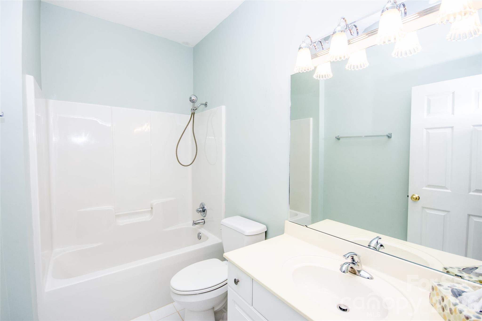 Queens Crest Townhouses - Residential