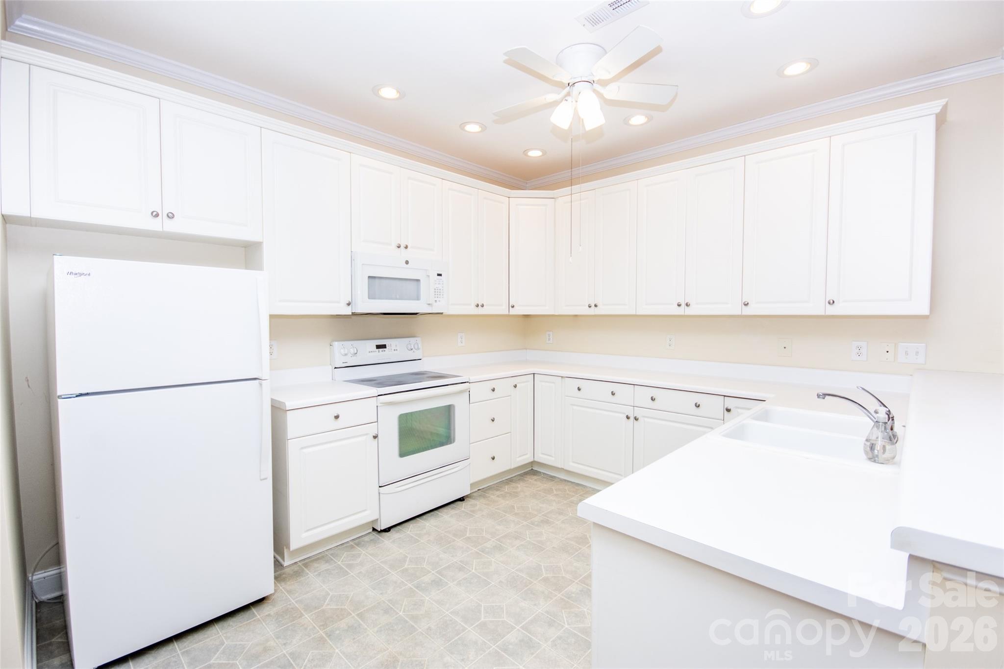 Queens Crest Townhouses - Residential