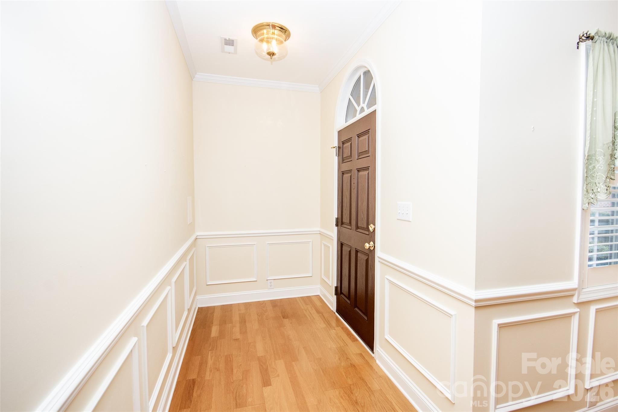 Queens Crest Townhouses - Residential