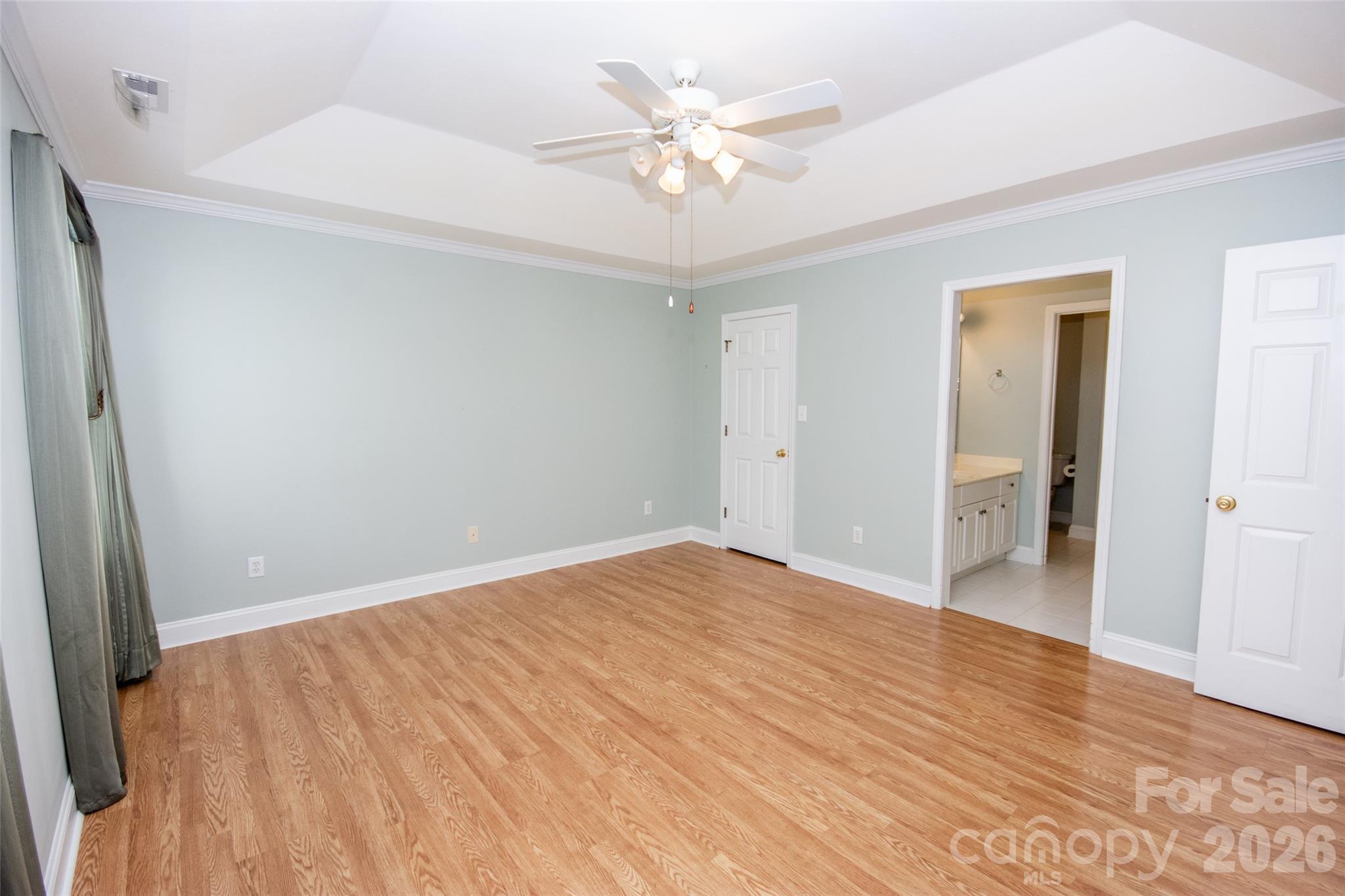 Queens Crest Townhouses - Residential