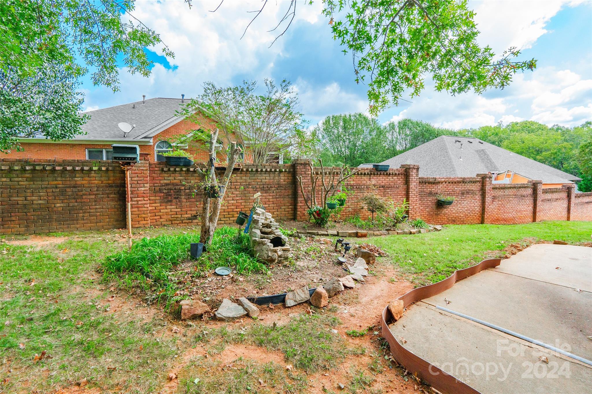 Creekside - Residential