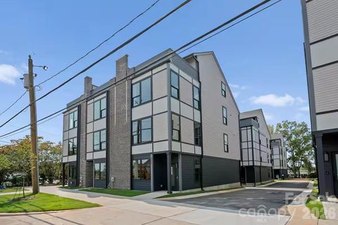 223 Freeland Lane Charlotte NC 28217