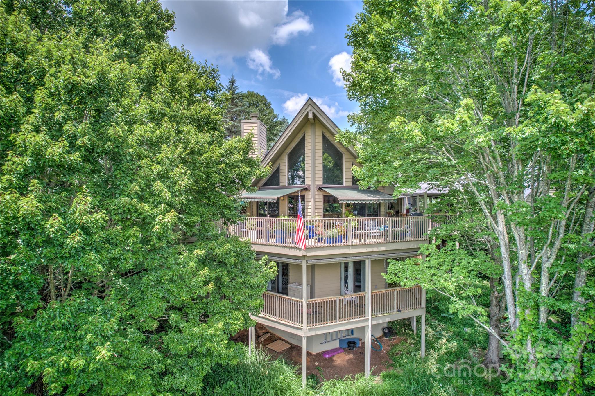 6 Manor Way