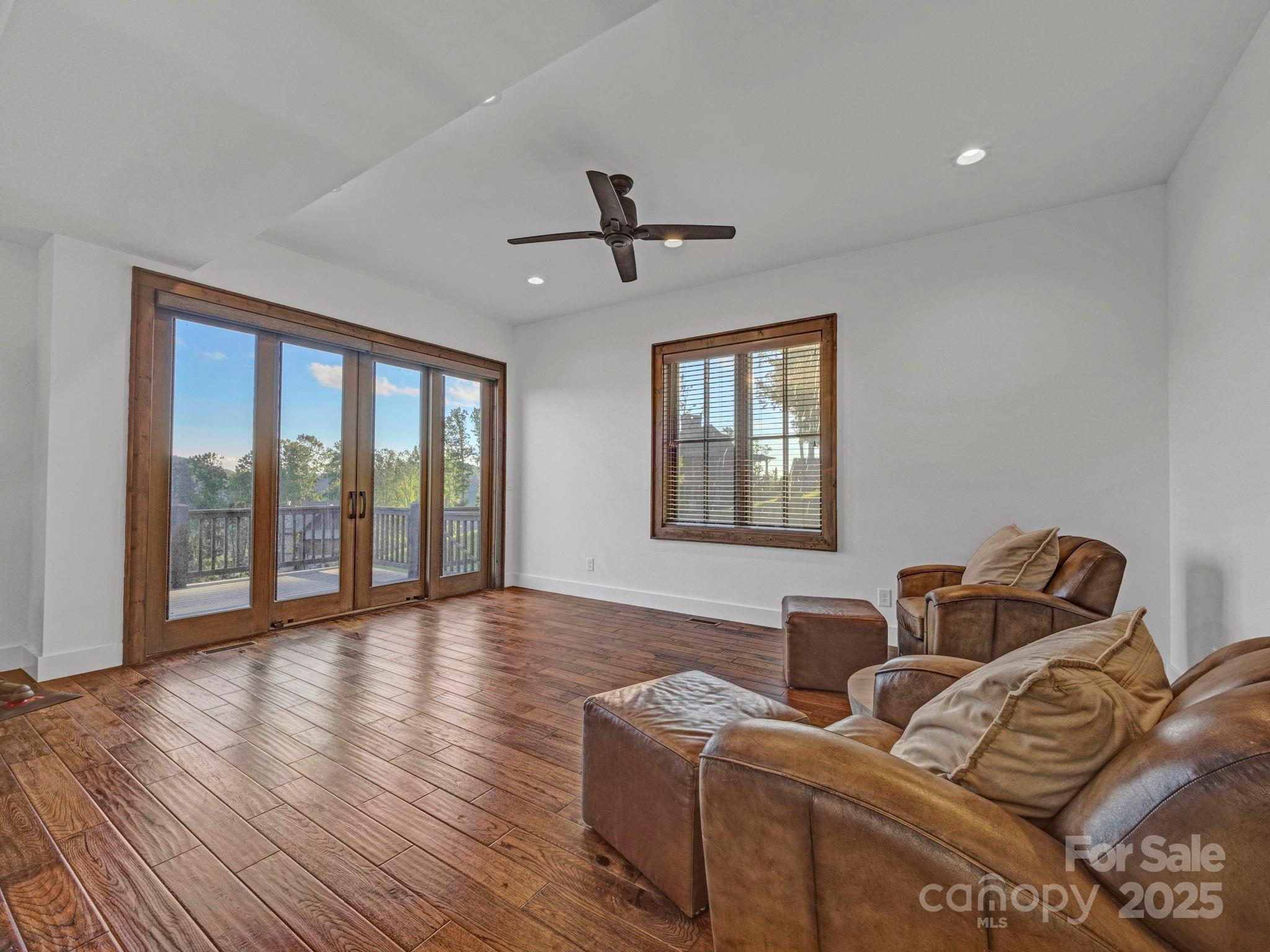 The Lodges at Eagles Nest - Residential