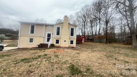 Photo of 3212 Winding Trail, Matthews, NC 28105 (MLS # 4338259)