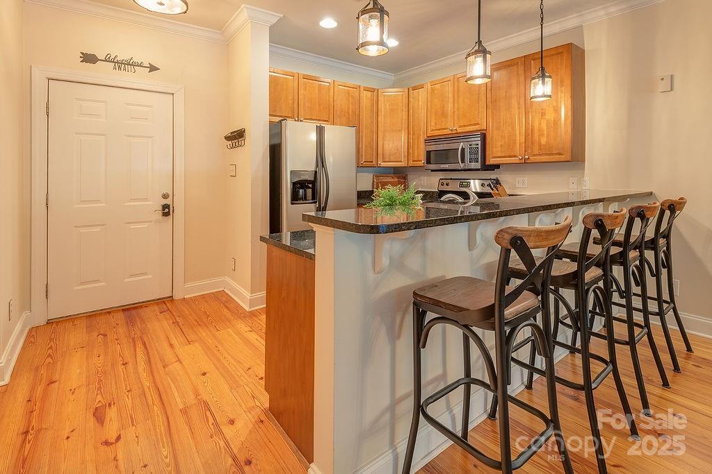175 S Lexington Avenue C101