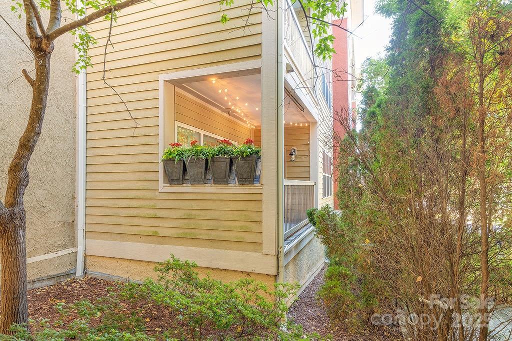 175 S Lexington Avenue C101