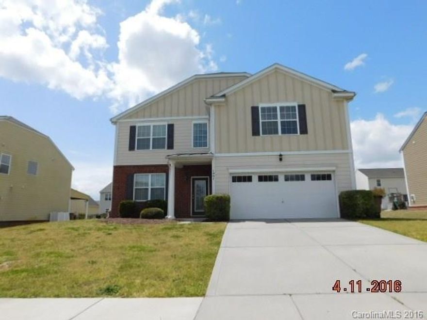 6 bedroom, 3 bath beautiful partial brick 2 story home located in Fieldstone Farm subdivision. Features open kitchen design, spacious living room with fireplace, dining room, large master bedroom with garden tub and double sink bath, spacious rooms and neutral colors throughout. Rehab complete with fresh paint and new carpets.