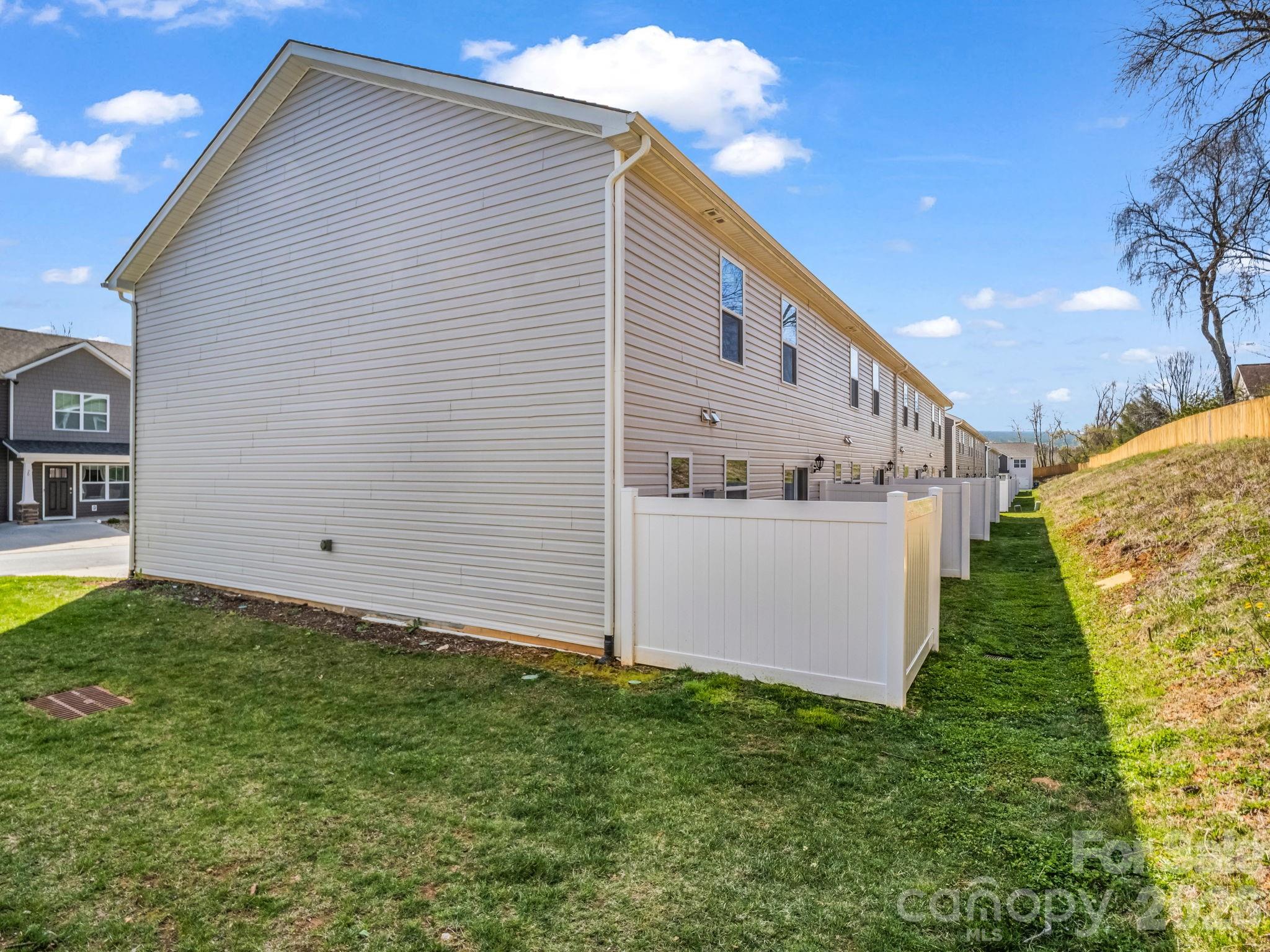 Virginia Commons - Residential