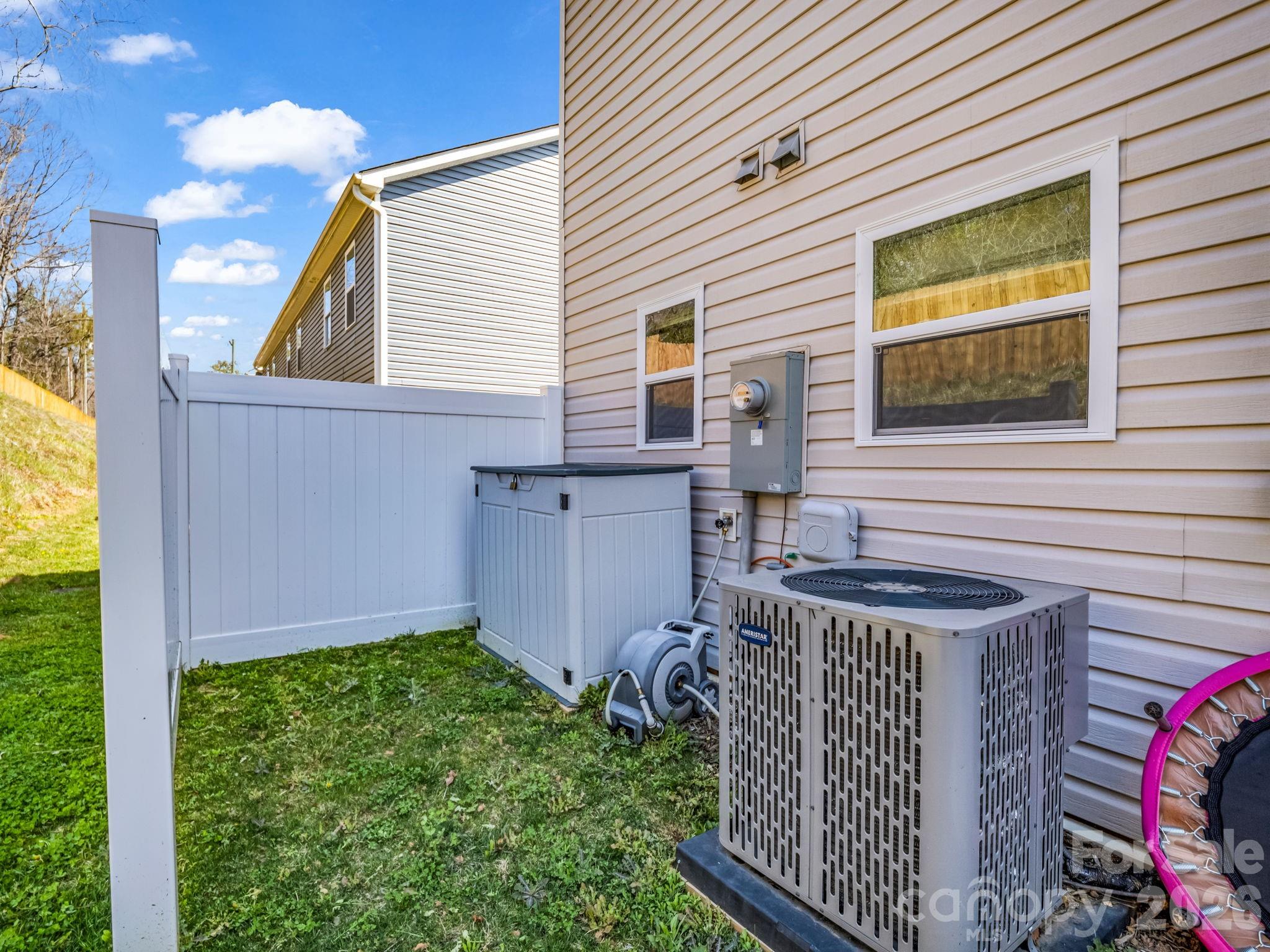 Virginia Commons - Residential