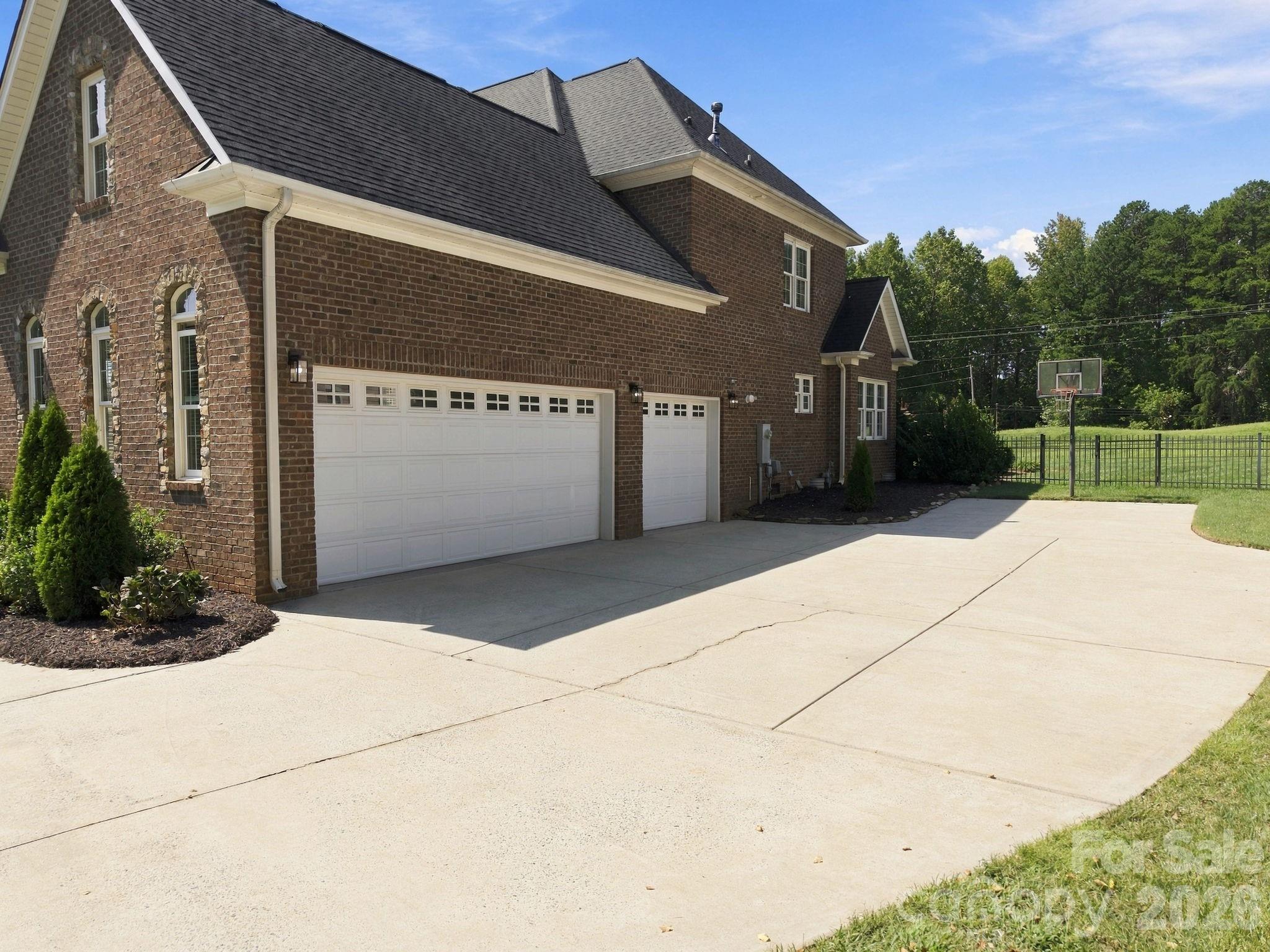 6671 Fox Ridge Circle 42