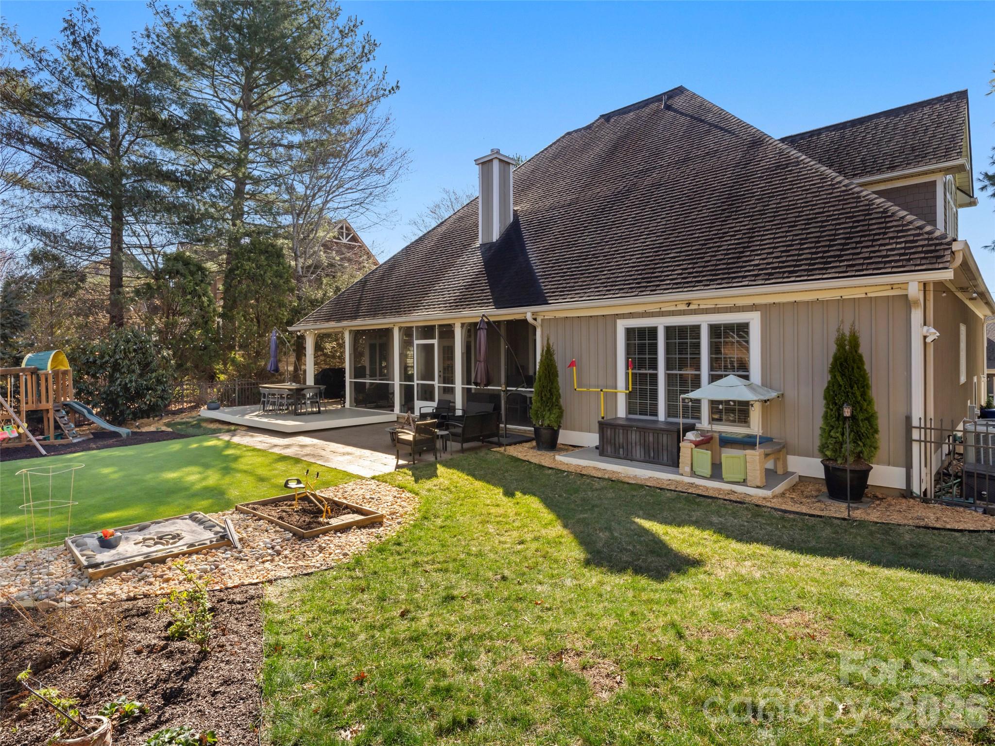 Ledgestone - Residential