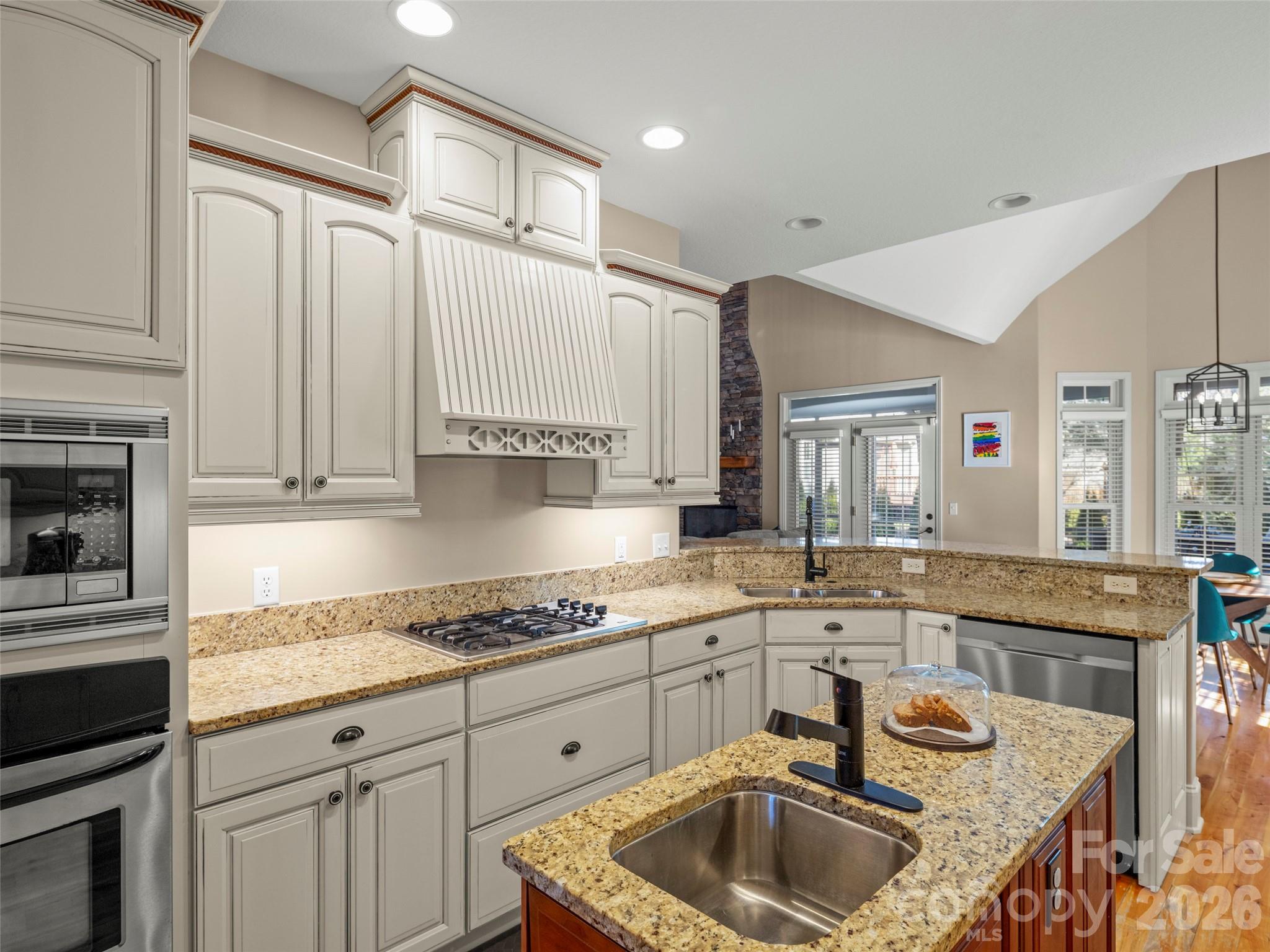 Ledgestone - Residential