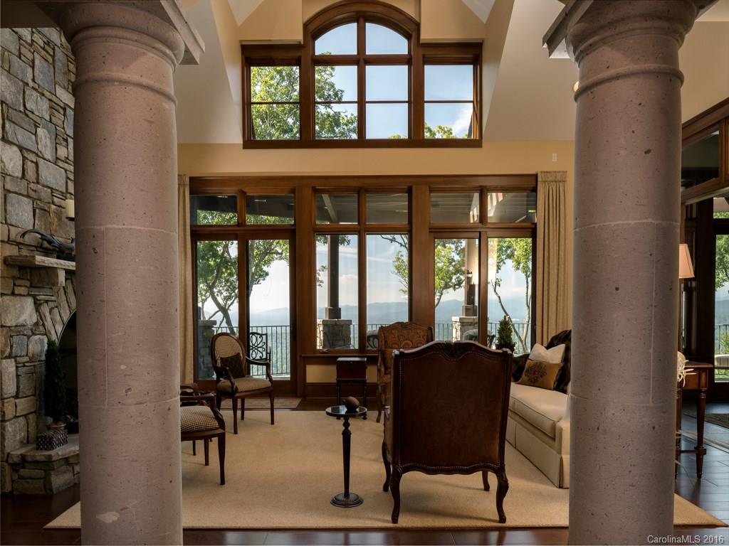 Reynolds Mountain - Residential