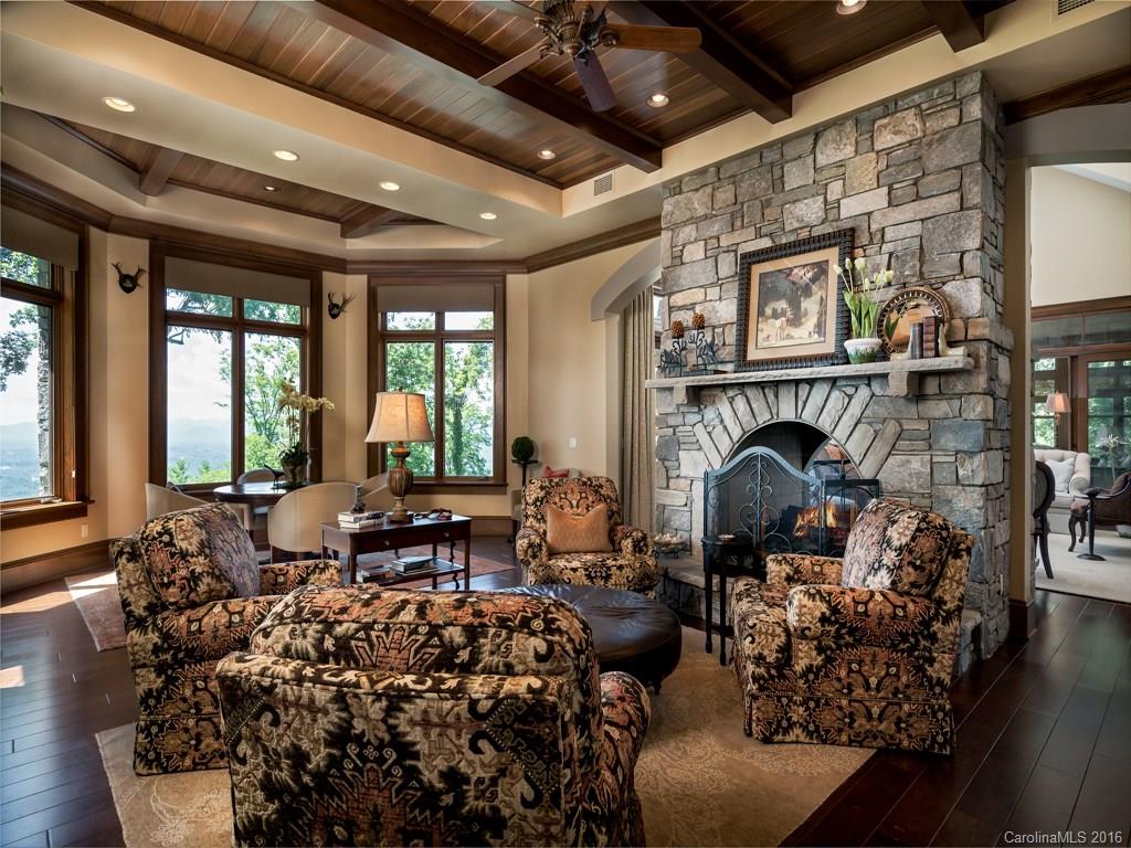 Reynolds Mountain - Residential