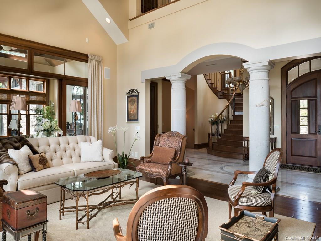 Reynolds Mountain - Residential