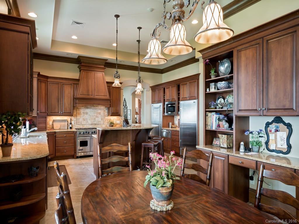 Reynolds Mountain - Residential