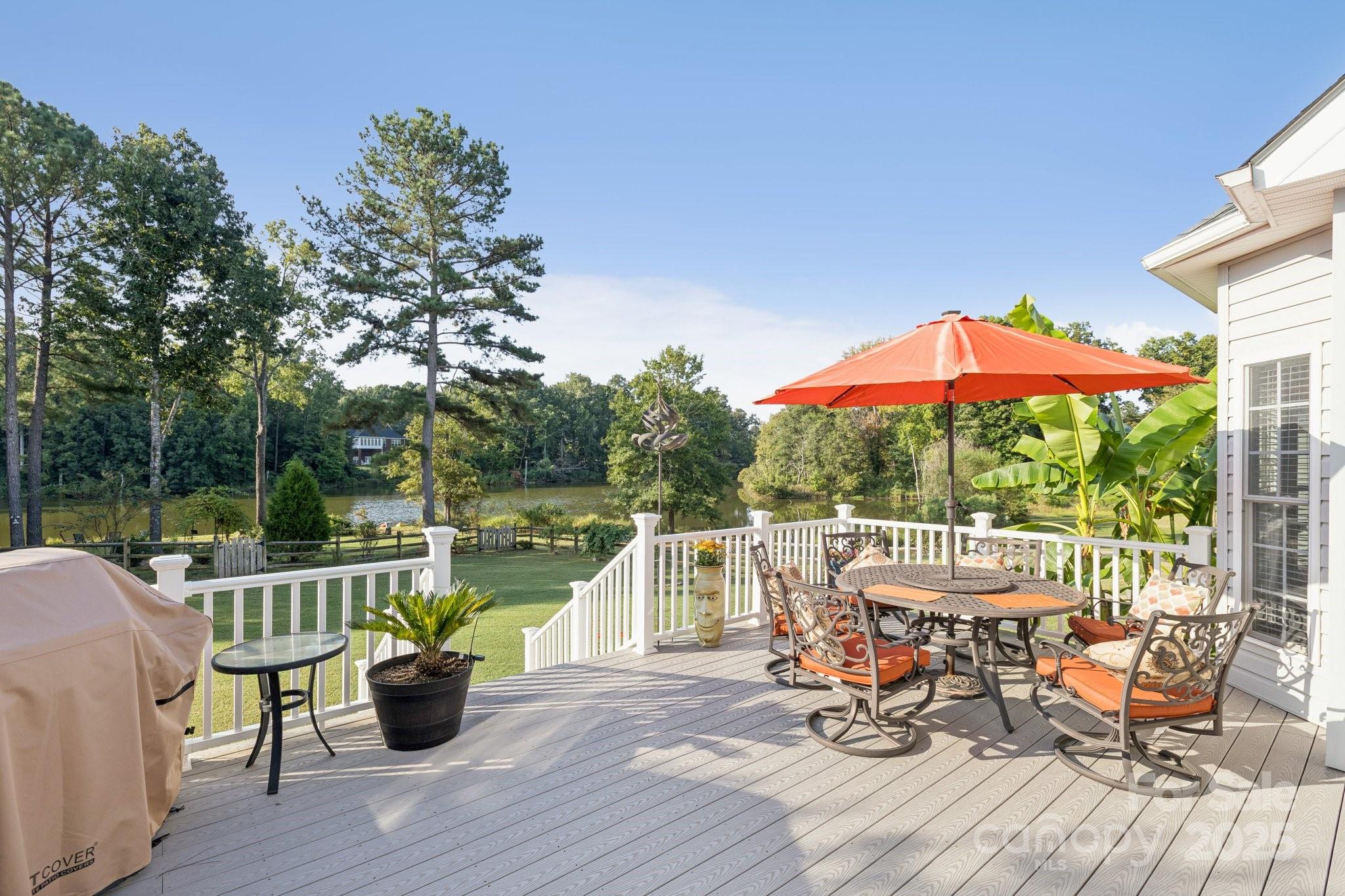 Stoneridge Lakes - Residential