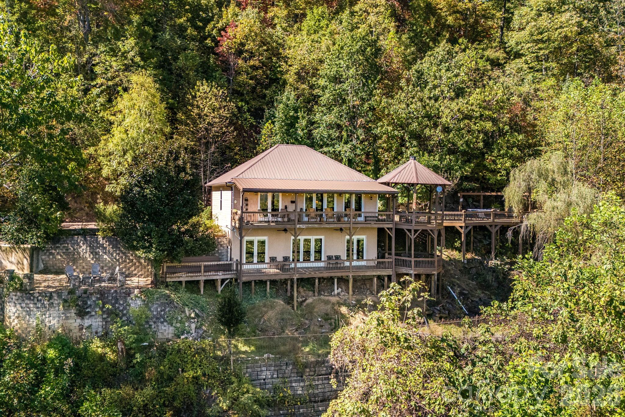 Black Bear Crossing - Residential