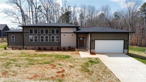 2003 Plain Field Drive Bessemer City NC 28016