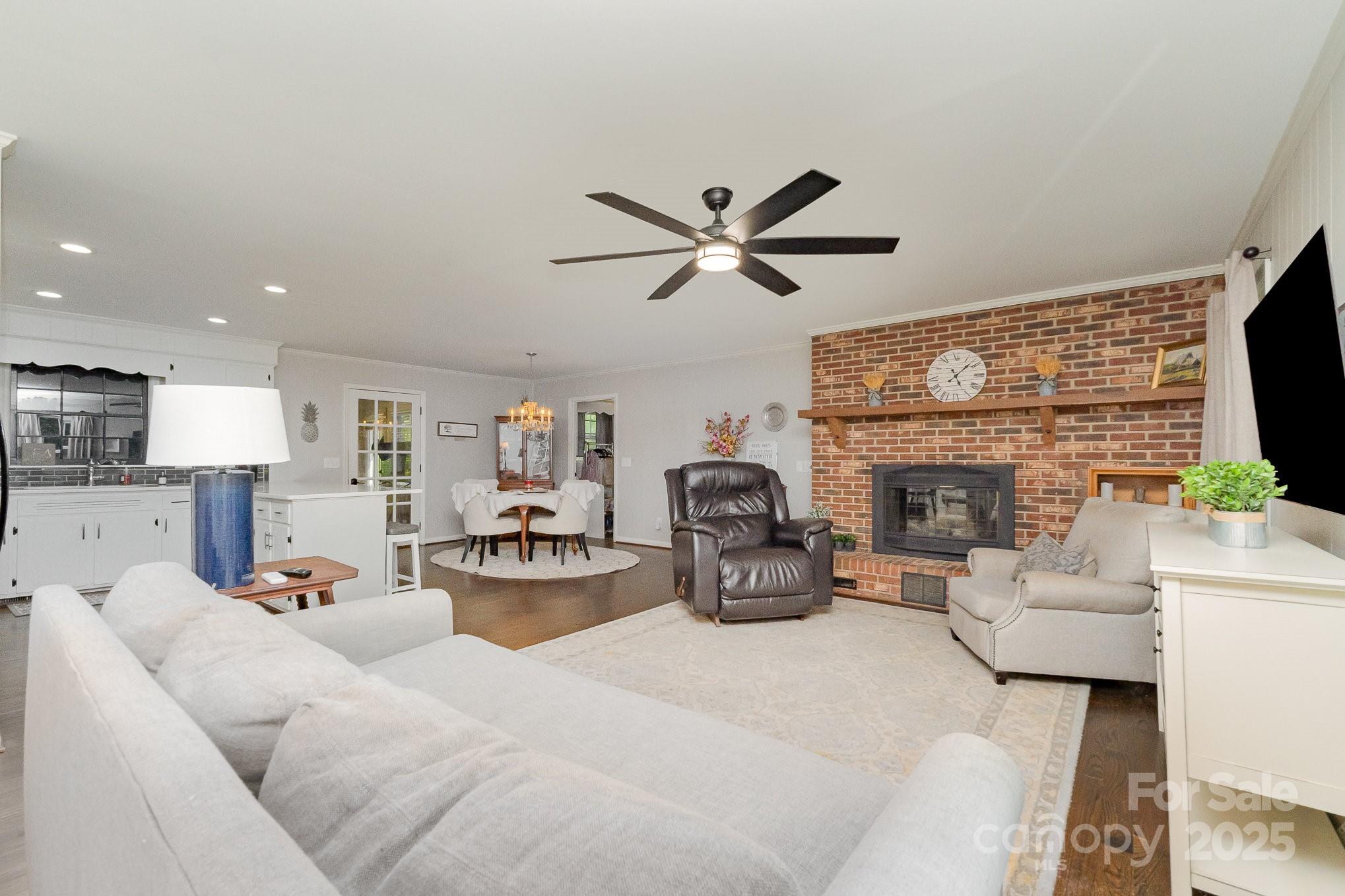 524 Heritage View