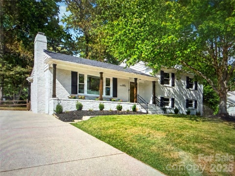 Photo of 3918 Rhodes Avenue, Charlotte, NC 28210 (MLS # 4432255)