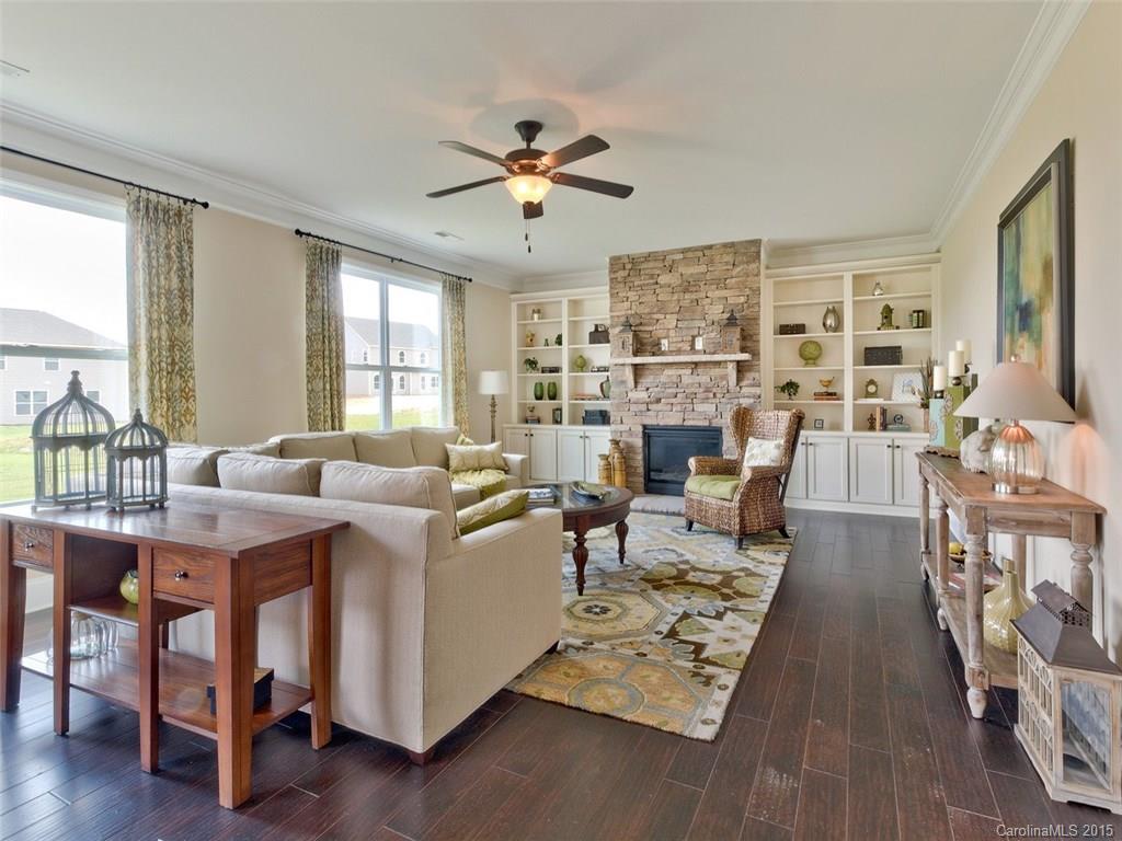 Lake Ridge - Residential