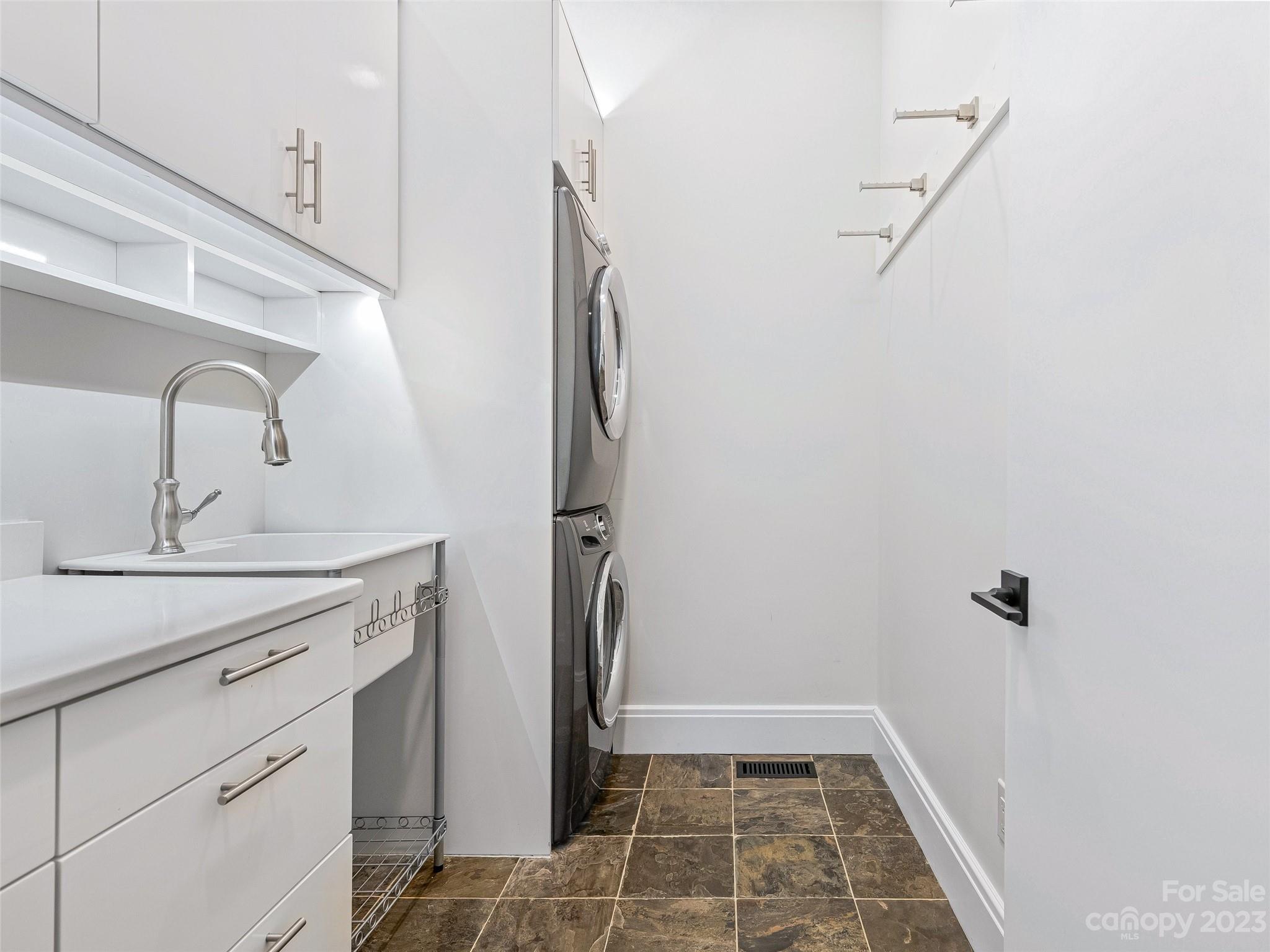 The Cliffs at Walnut Cove - Residential