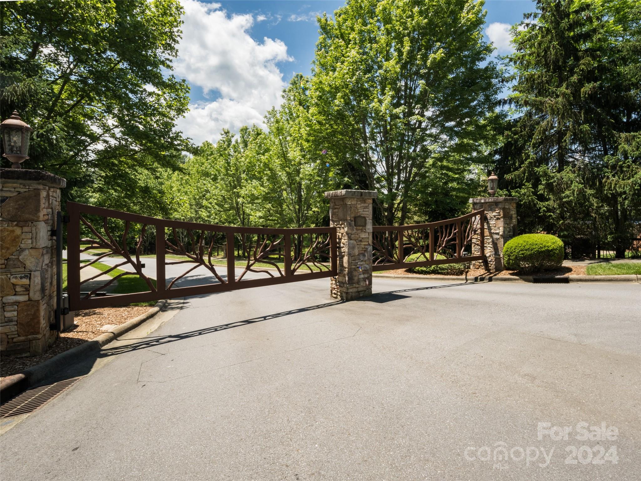 Biltmore Lake - Residential