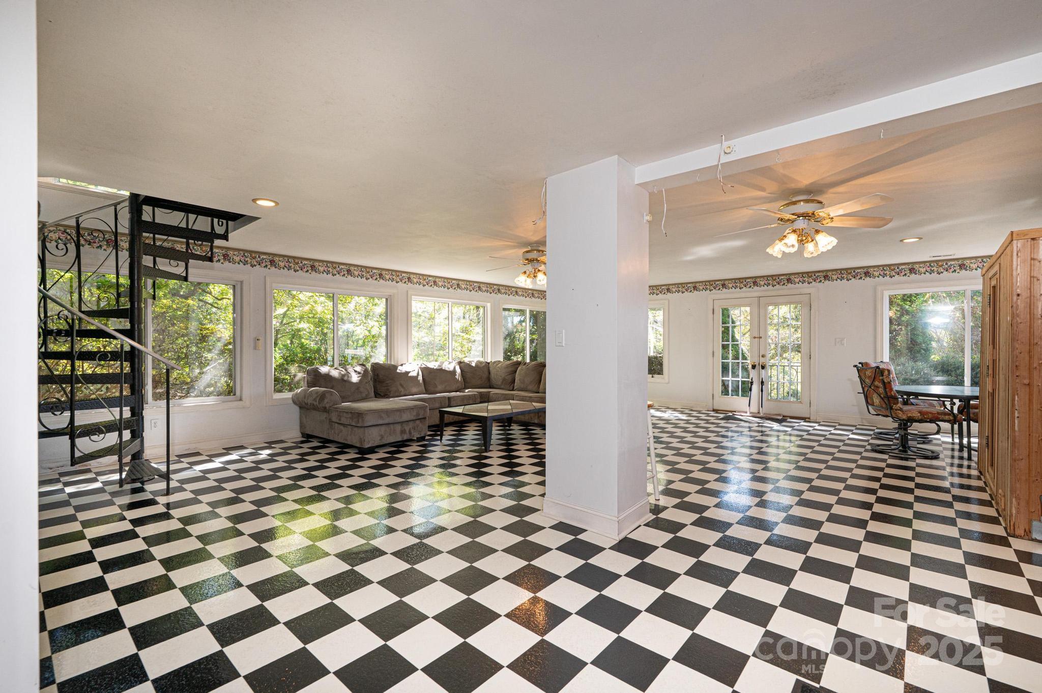 Granada Farms - Residential