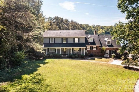 Photo of 10 Riverview Circle, Granite Falls, NC 28630 (MLS # 4310334)