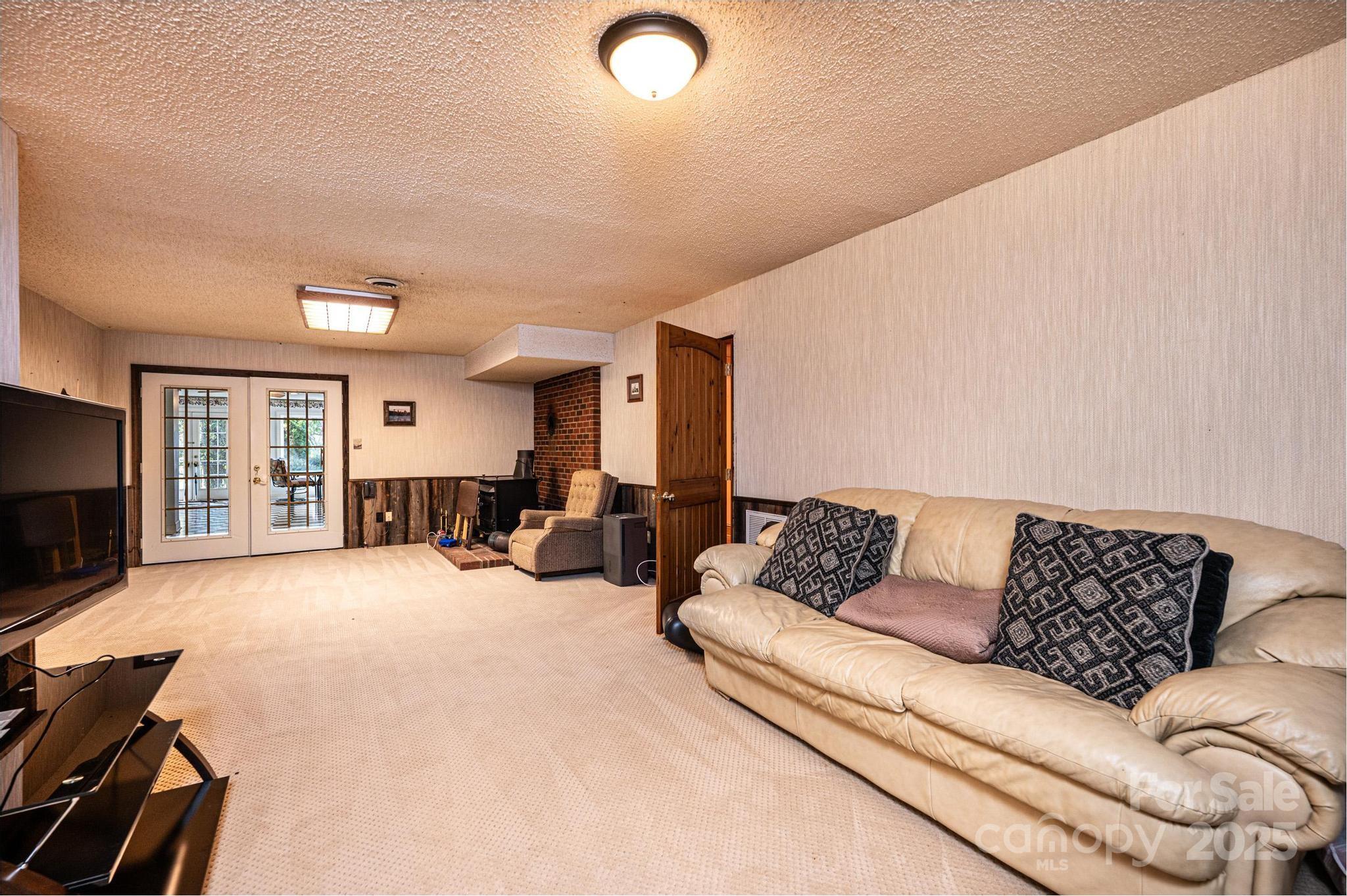 Granada Farms - Residential