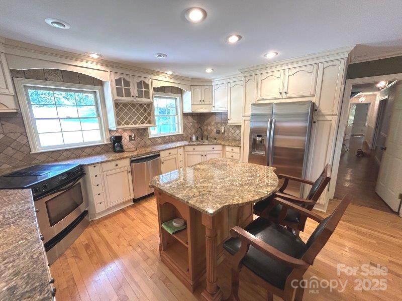 Granada Farms - Residential