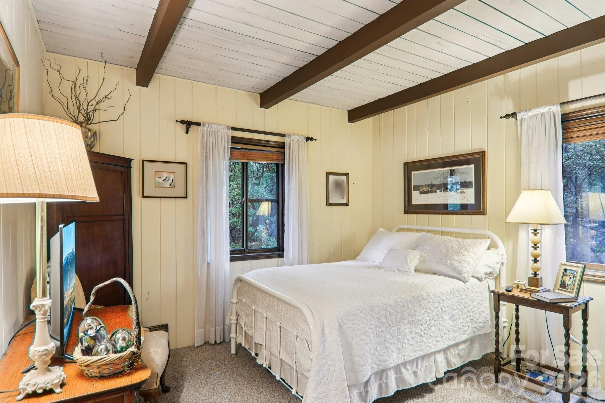 Mount Mitchell Lands - Residential