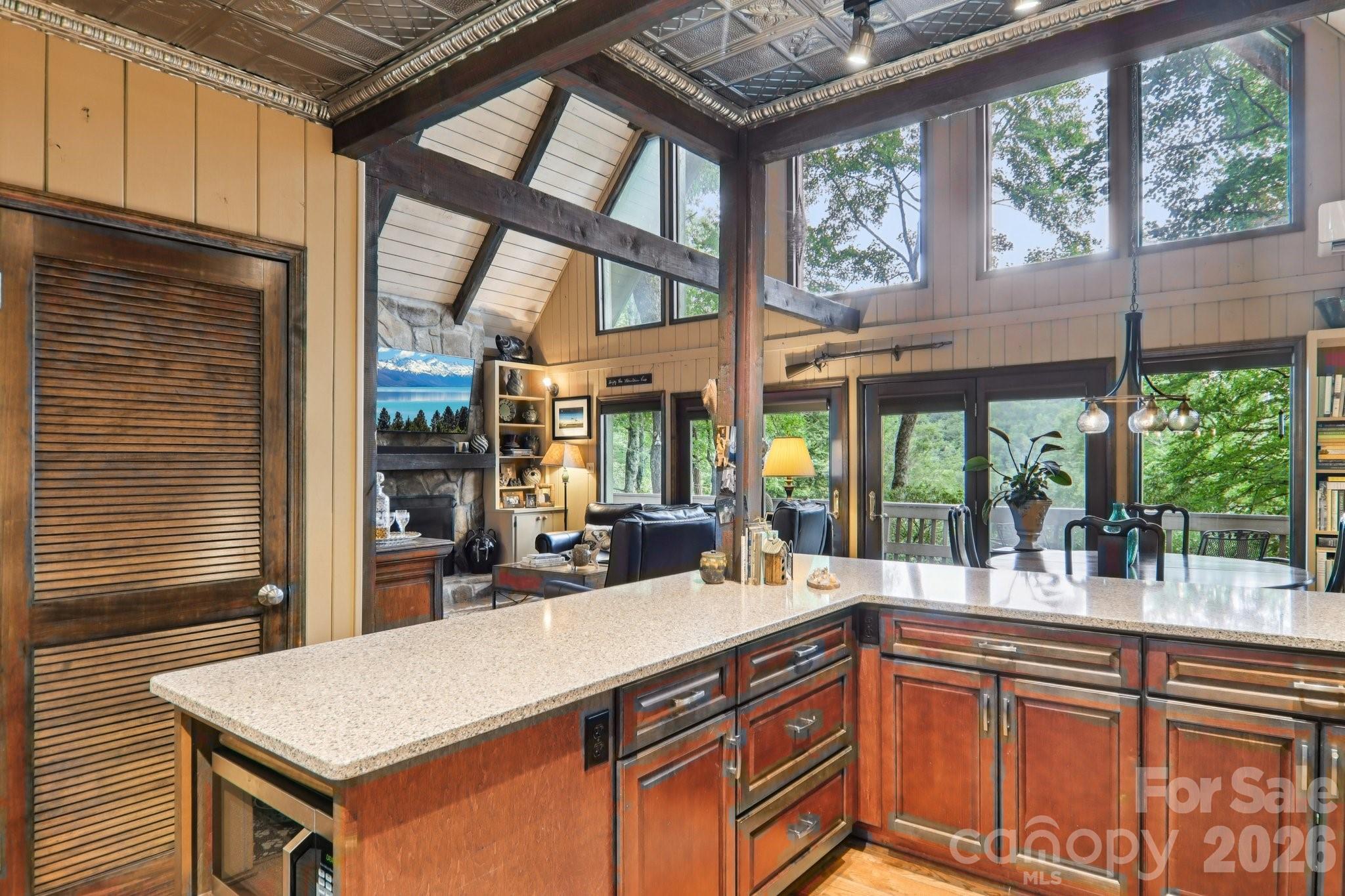 Mount Mitchell Lands - Residential