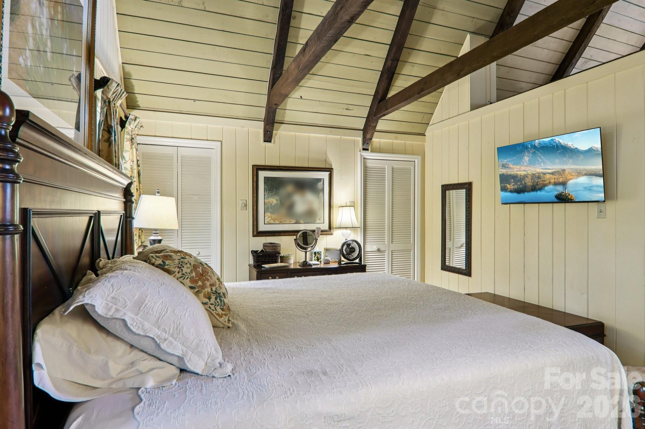 Mount Mitchell Lands - Residential