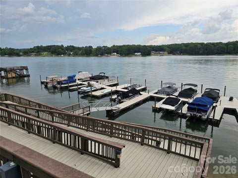 Photo of 3675 W Bay Drive, Sherrills Ford, NC 28673 (MLS # 4405778)