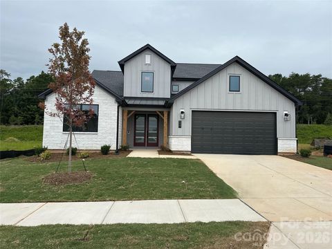 Photo of 527 Tonka Path, Tega Cay, SC 29708 (MLS # 4302290)